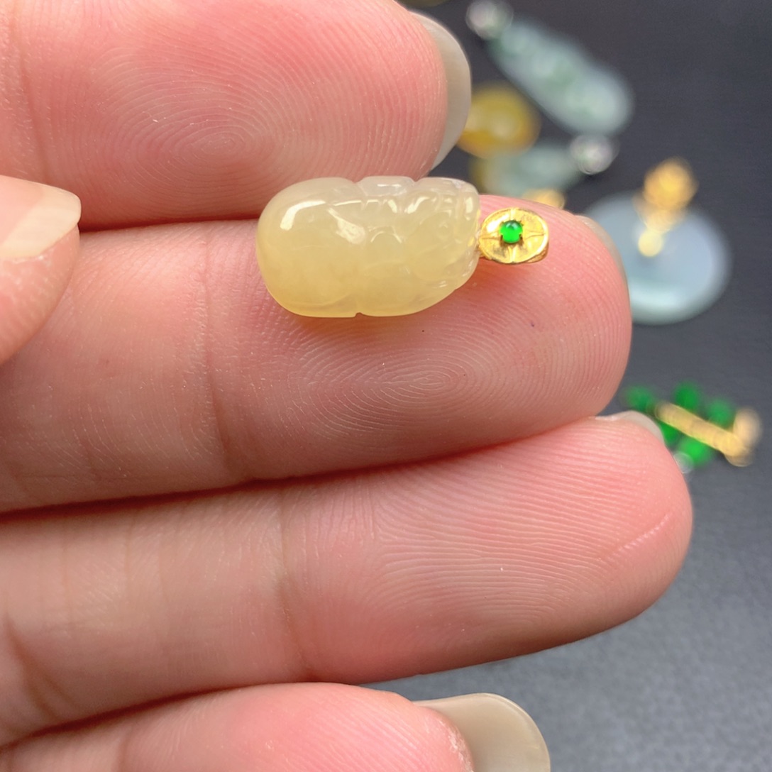 【闪购商品】翡翠18K金镶嵌颈饰翡翠