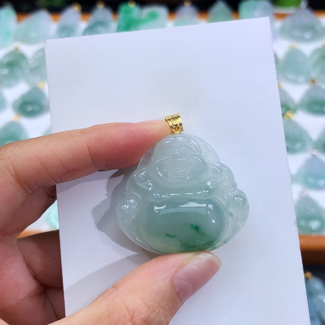 翡翠18K金镶嵌颈饰