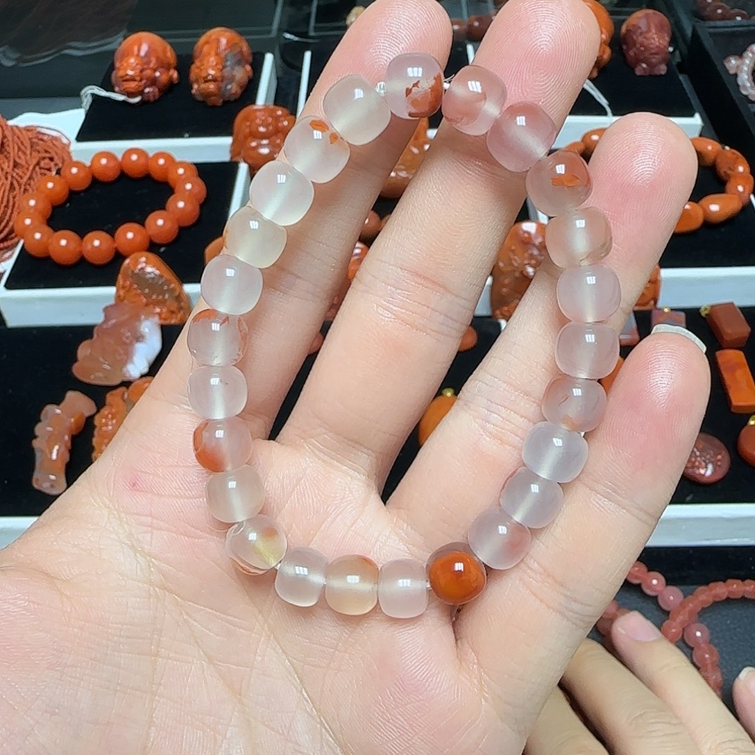 南红玛瑙未镶嵌手链