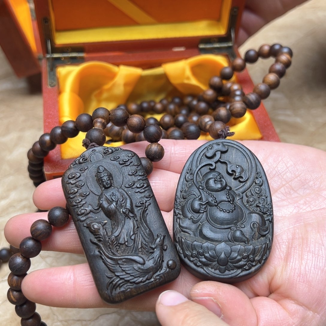 大叶紫檀（黑酸枝木类）