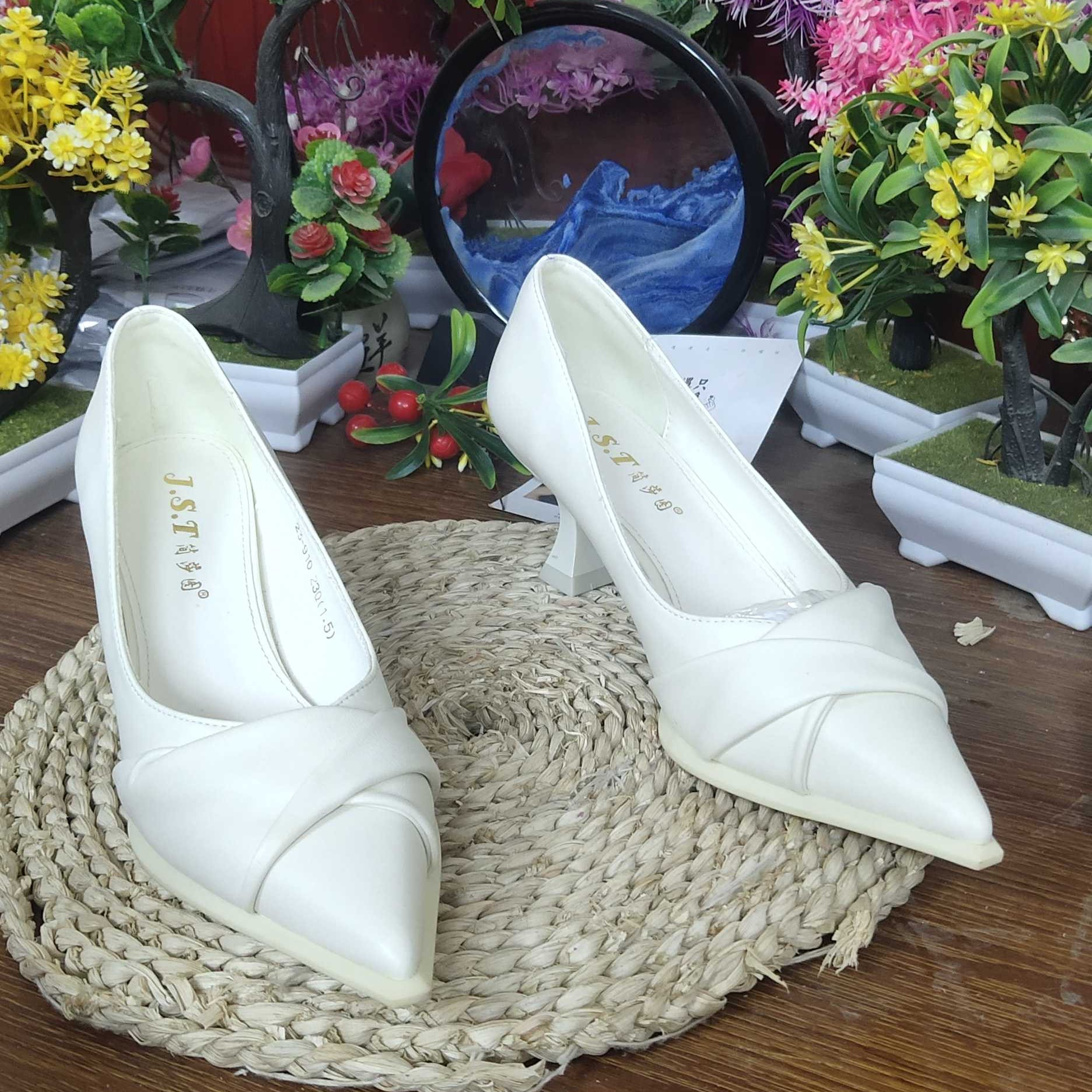 缘缘时尚潮流女鞋23 910