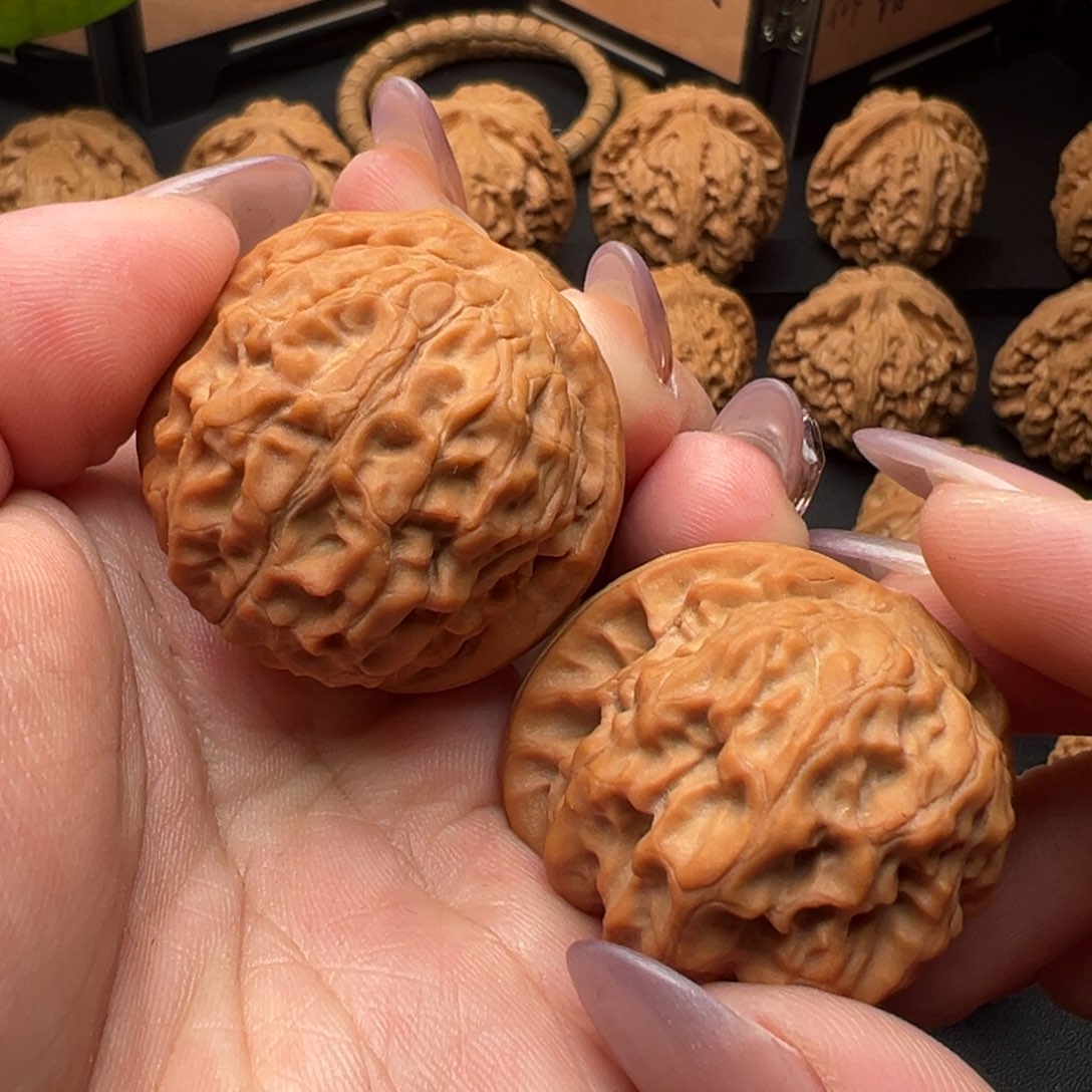 文玩核桃把件黄松峪39燕燕