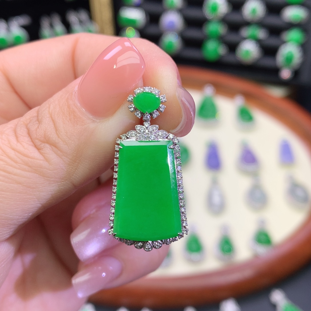 翡翠18K金镶嵌吊坠(不含链)