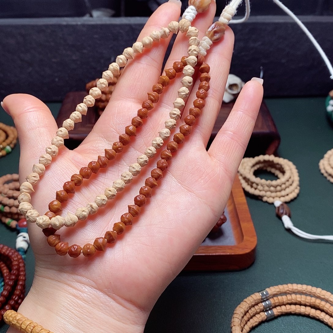 柏香籽/百香籽吊坠65.5