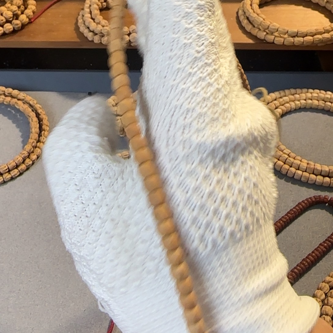 L***z柏香籽/百香籽吊坠