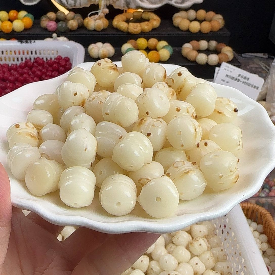 菩提根/象牙果吊坠瑕疵卡15-16炭烤招财猫100颗