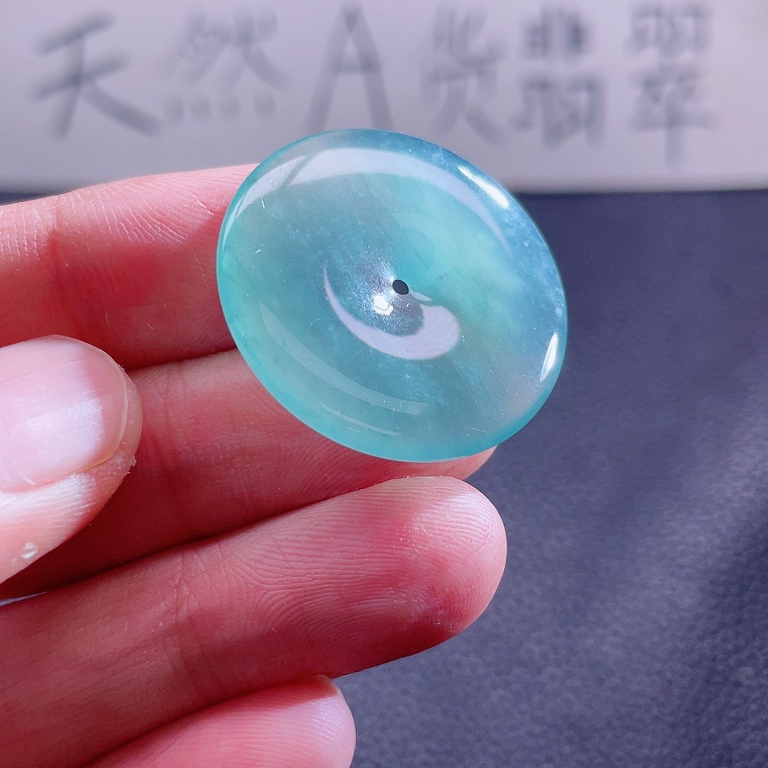 翡翠颈饰未镶嵌9999999999