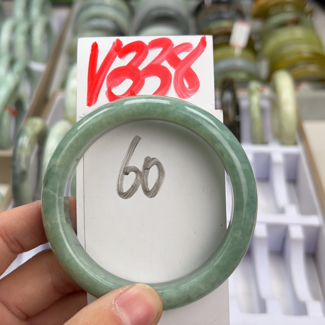 岫玉手镯未镶嵌天然岫玉微瑕