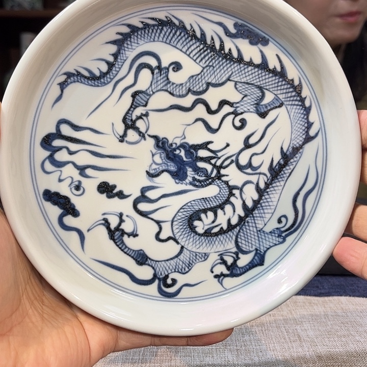 摆件瓷青花龙纹壶承
