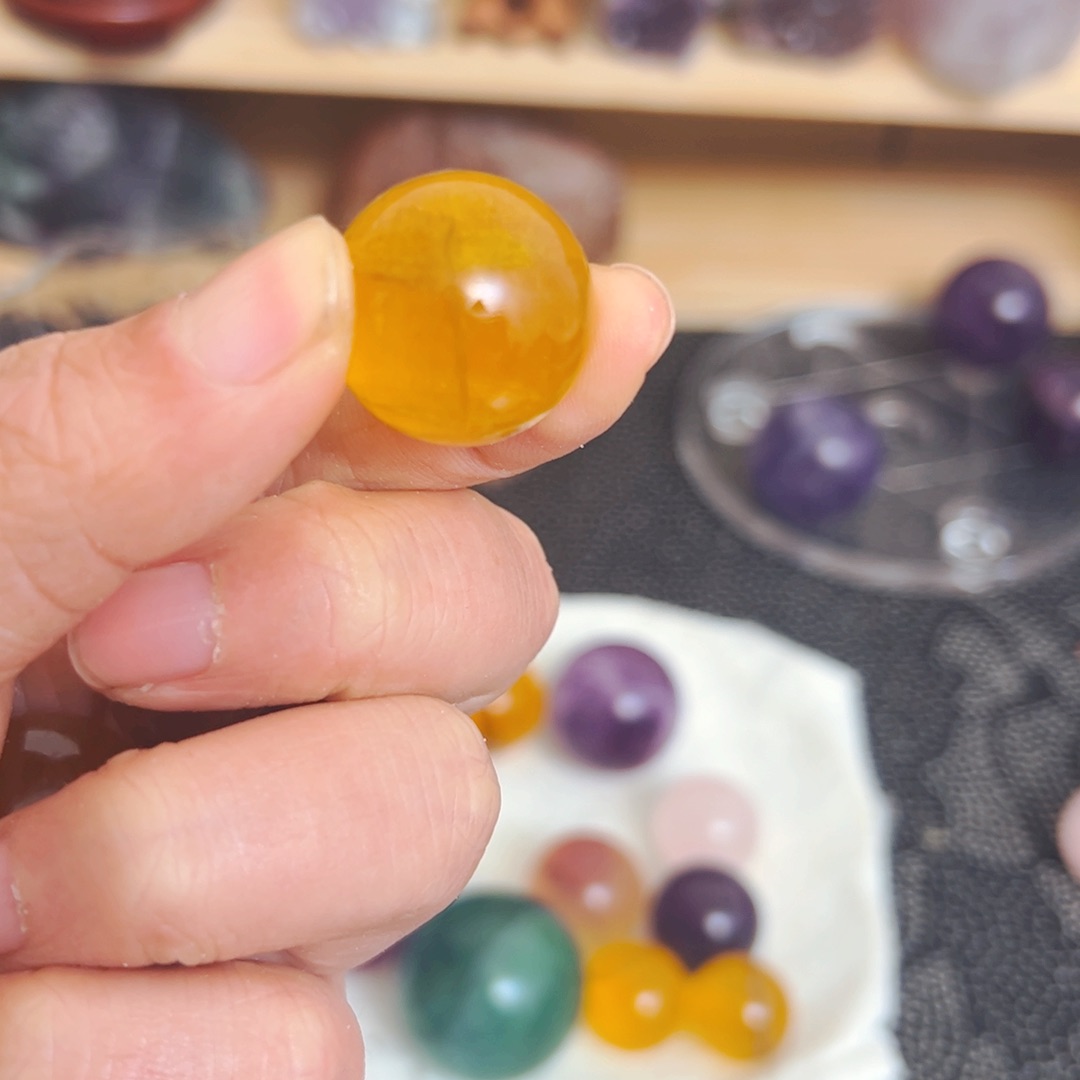 水晶水晶原石未镶嵌昵***置