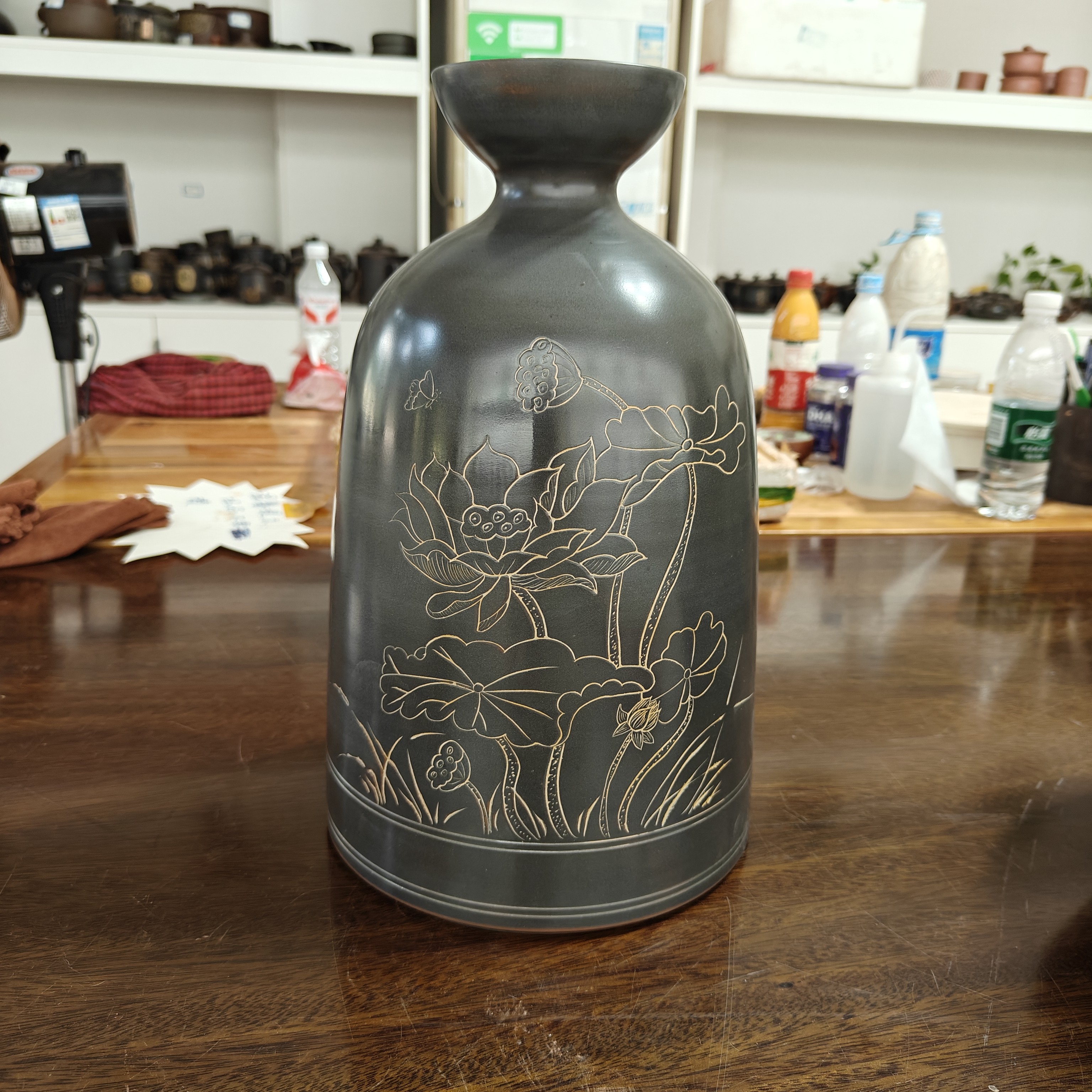 坭兴陶纯手工花瓶，高大约33.5厘米