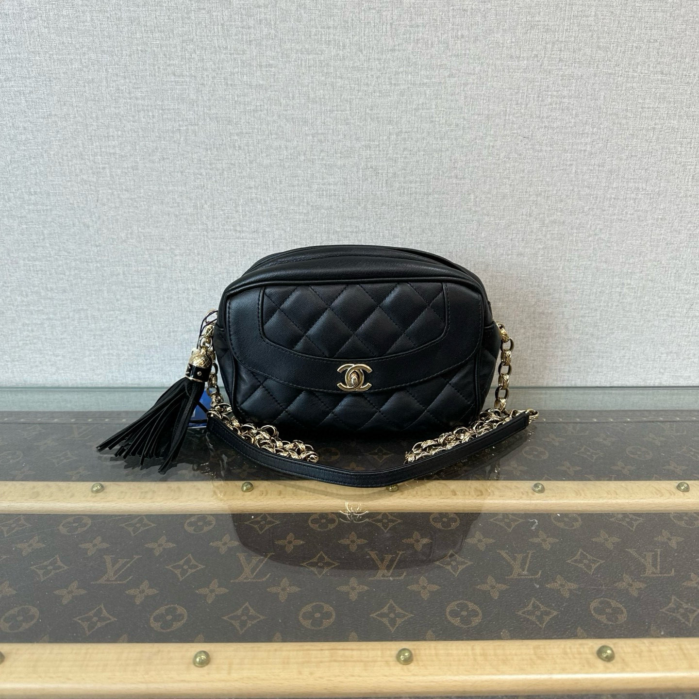 95新 Chanel/香奈儿 黑金复古雕花单肩斜挎包 19198