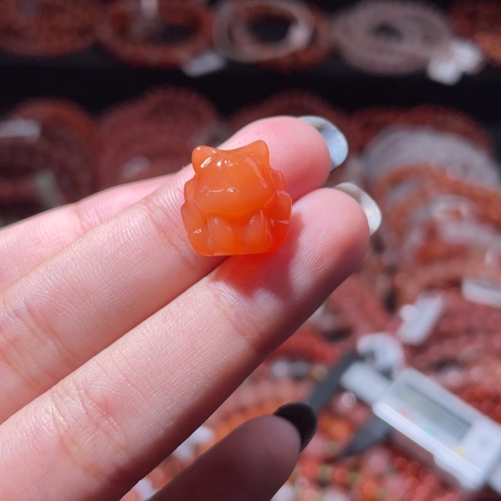 南红玛瑙未镶嵌九尾狐1700