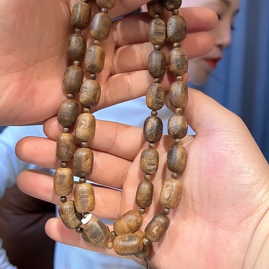 沉香手串白棋留疤1.1多样性发货1条