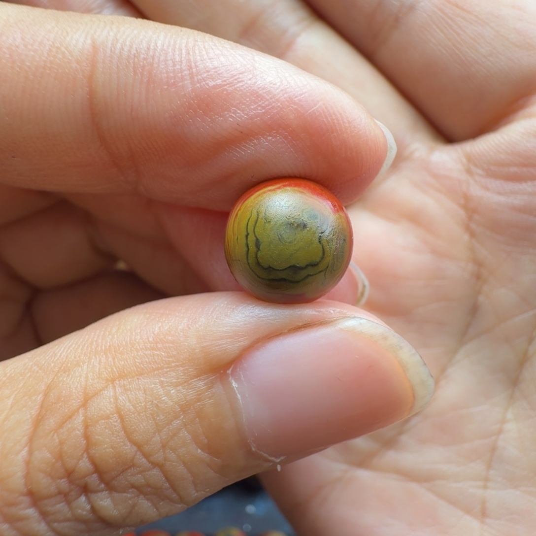 蕉***蕉颈饰未镶嵌南红玛瑙