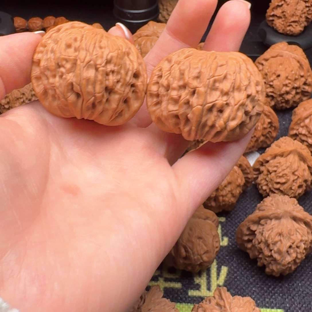 文玩核桃吊坠T****卍42磨盘