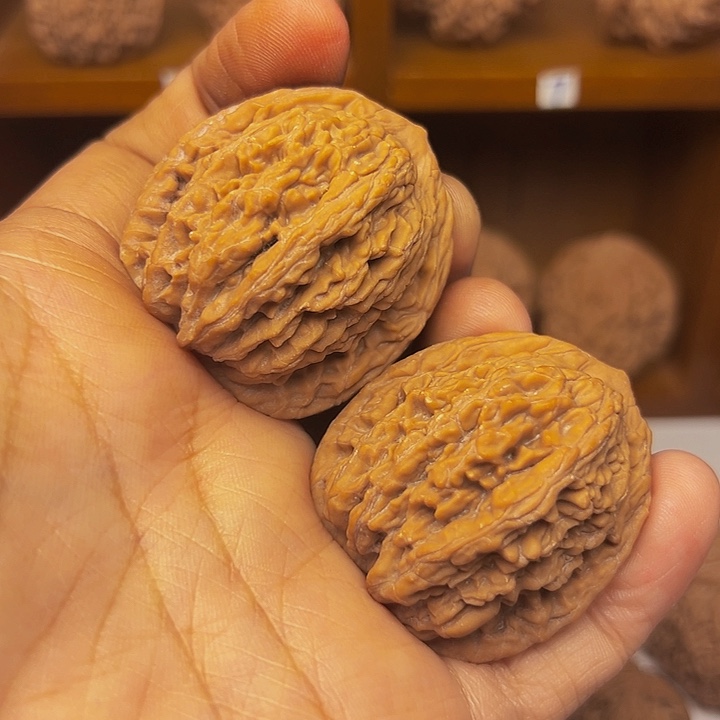 吊坠桃核39尺麦穗虎头新全品