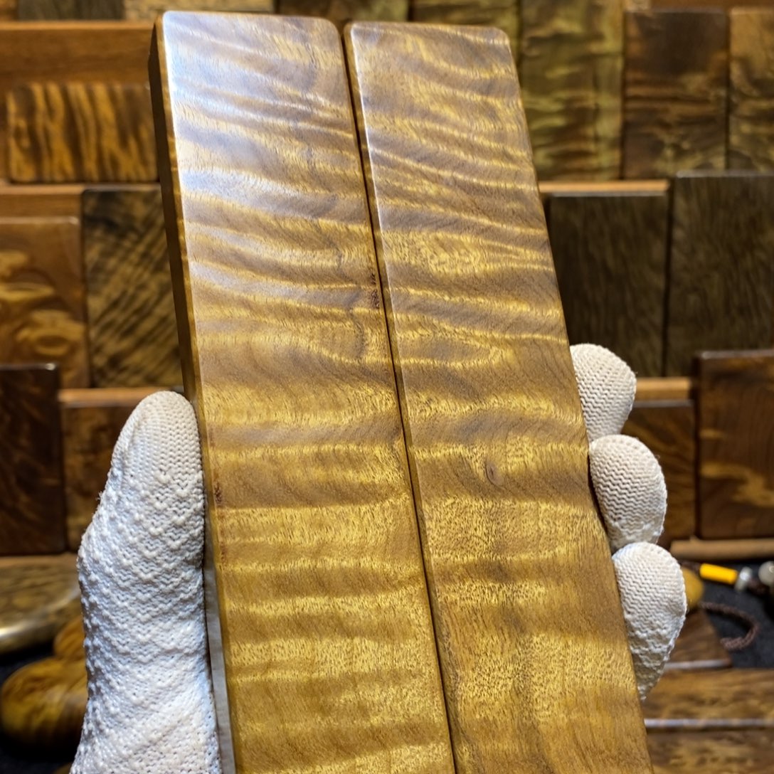 H***任阴沉木阴沉金丝楠木镇尺