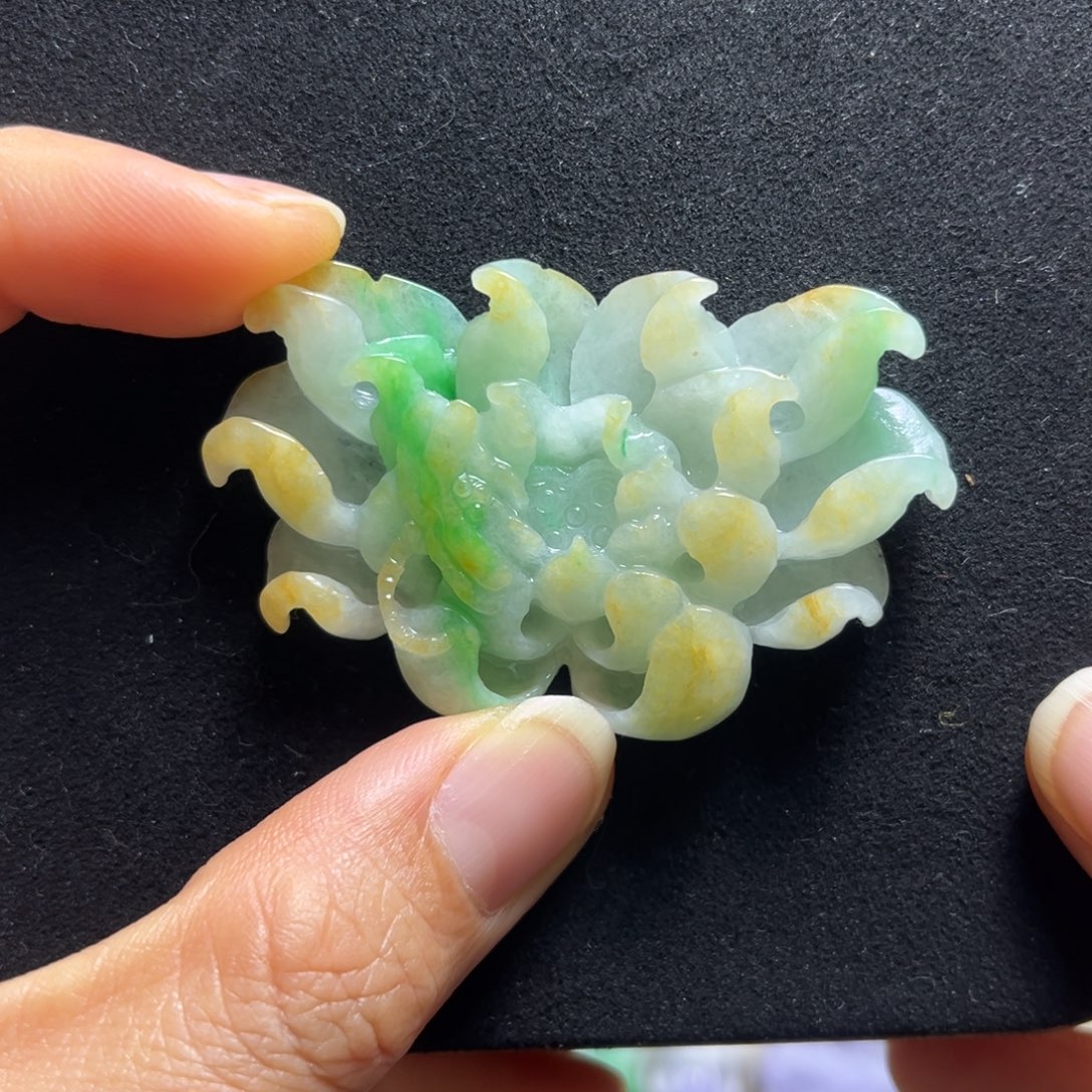 翡翠未镶嵌颈饰天然翡翠花花吊坠