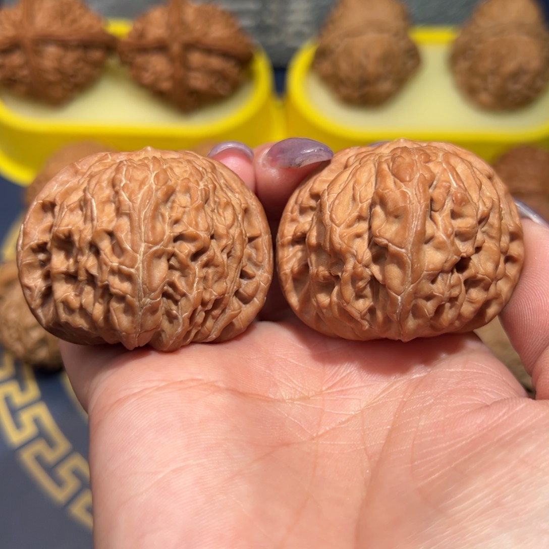 文玩核桃把件正磨盘43克重足