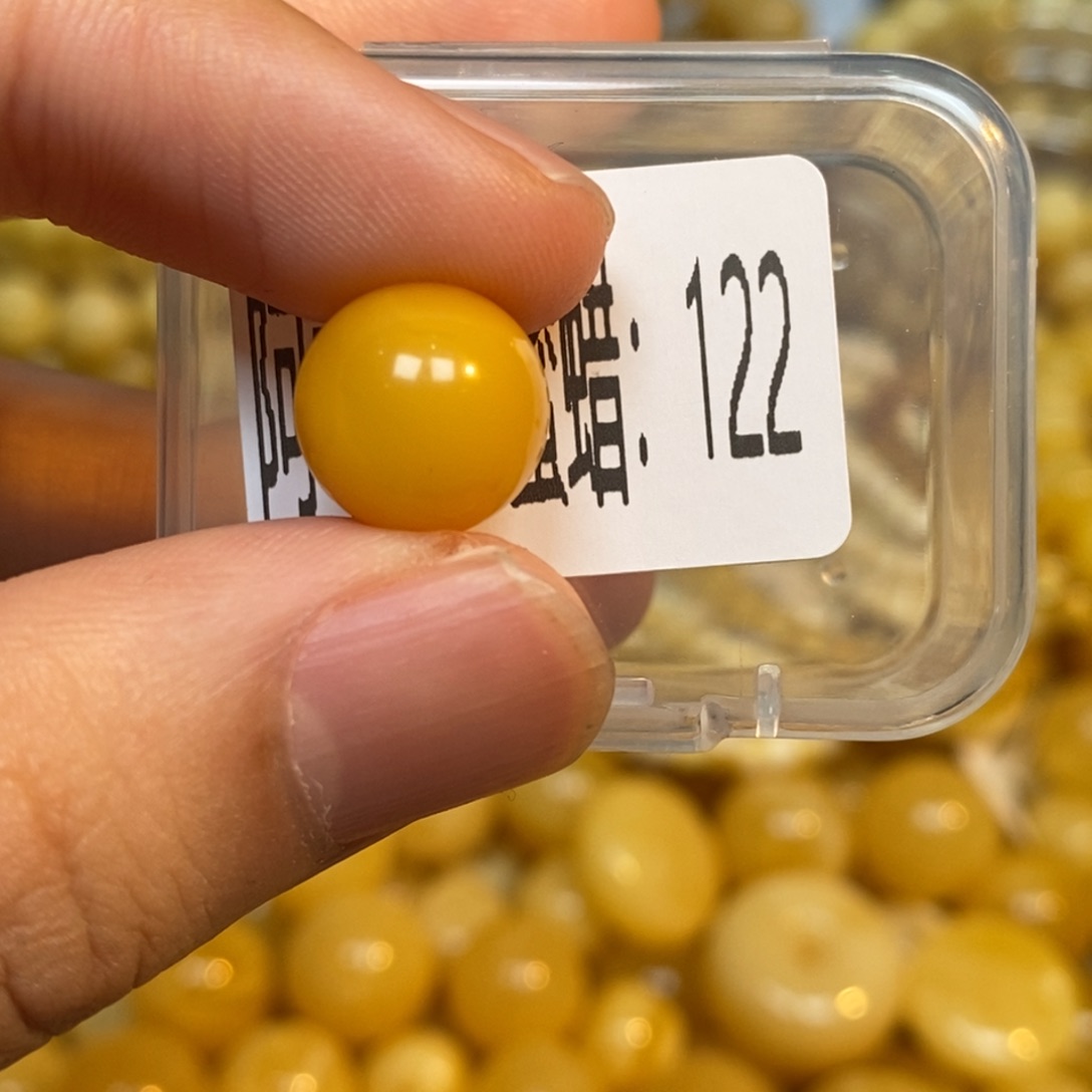 蜜蜡未镶嵌珠宝奇石122