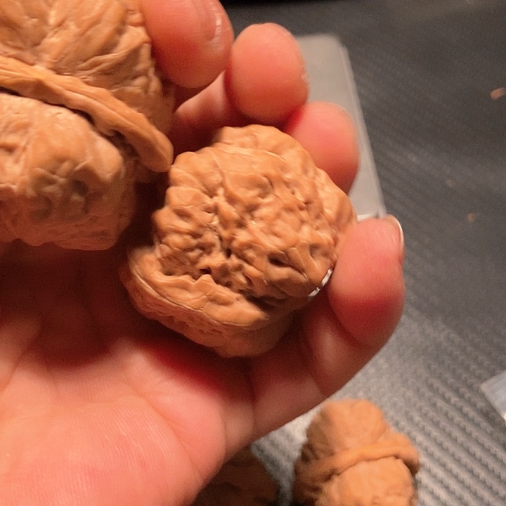 文玩核桃吊坠来****萄蛤蟆