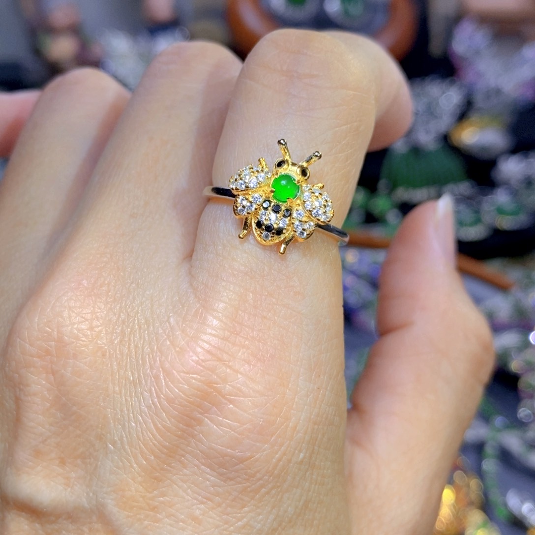 翡翠颈饰银S925镶嵌天然翡翠