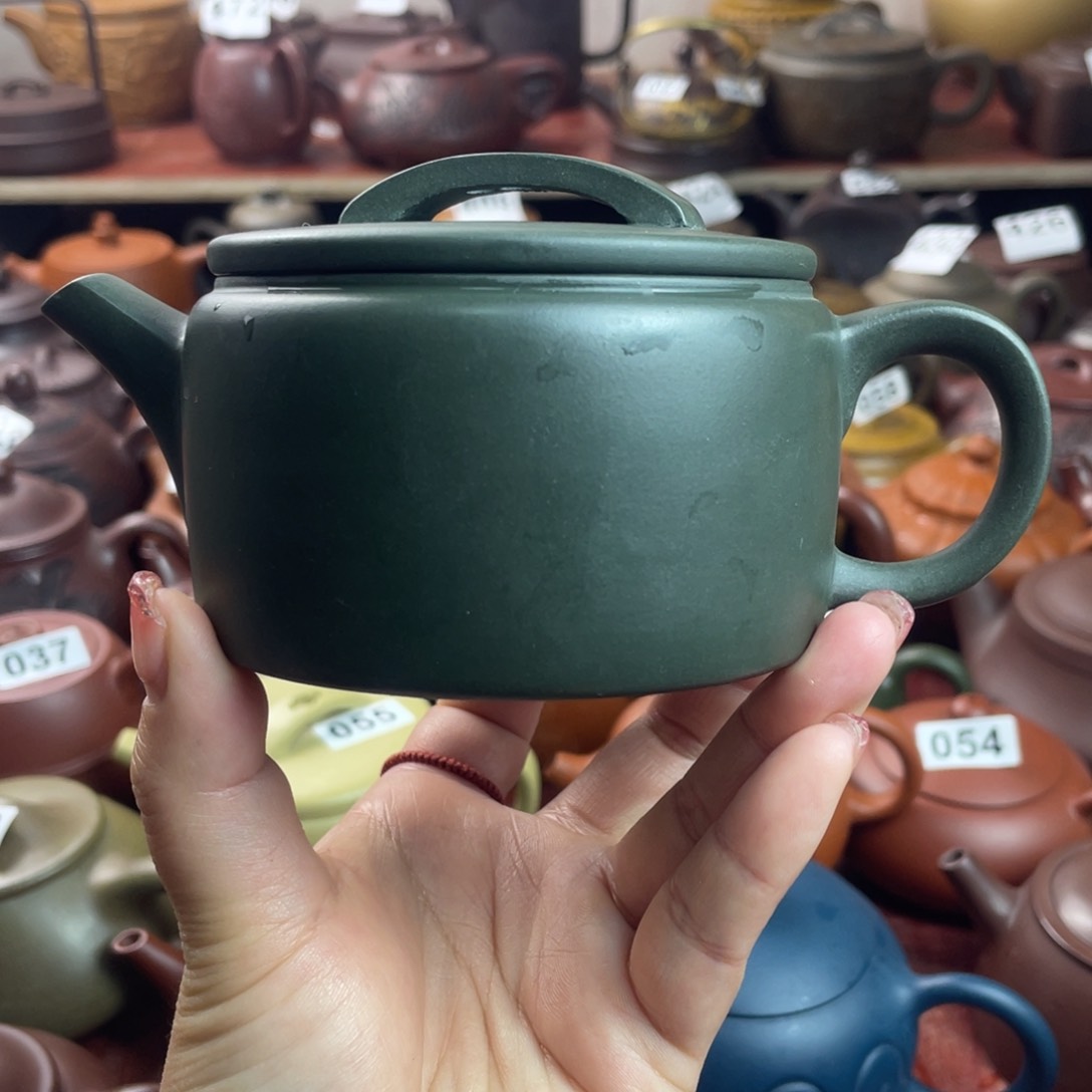 宜兴紫砂壶微瑕疵