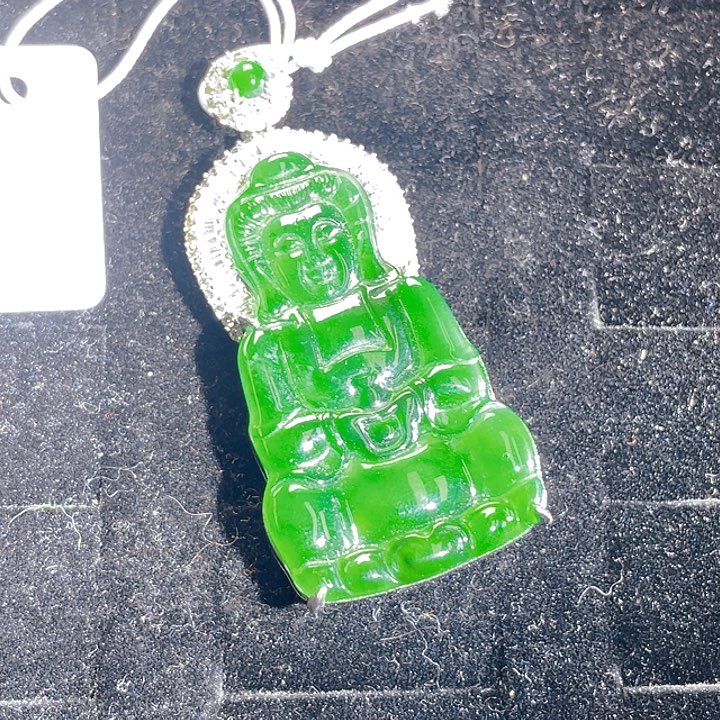翡翠未镶嵌颈饰11，