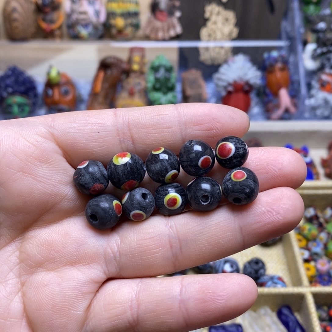 琉璃颈饰黑色珠子一组113