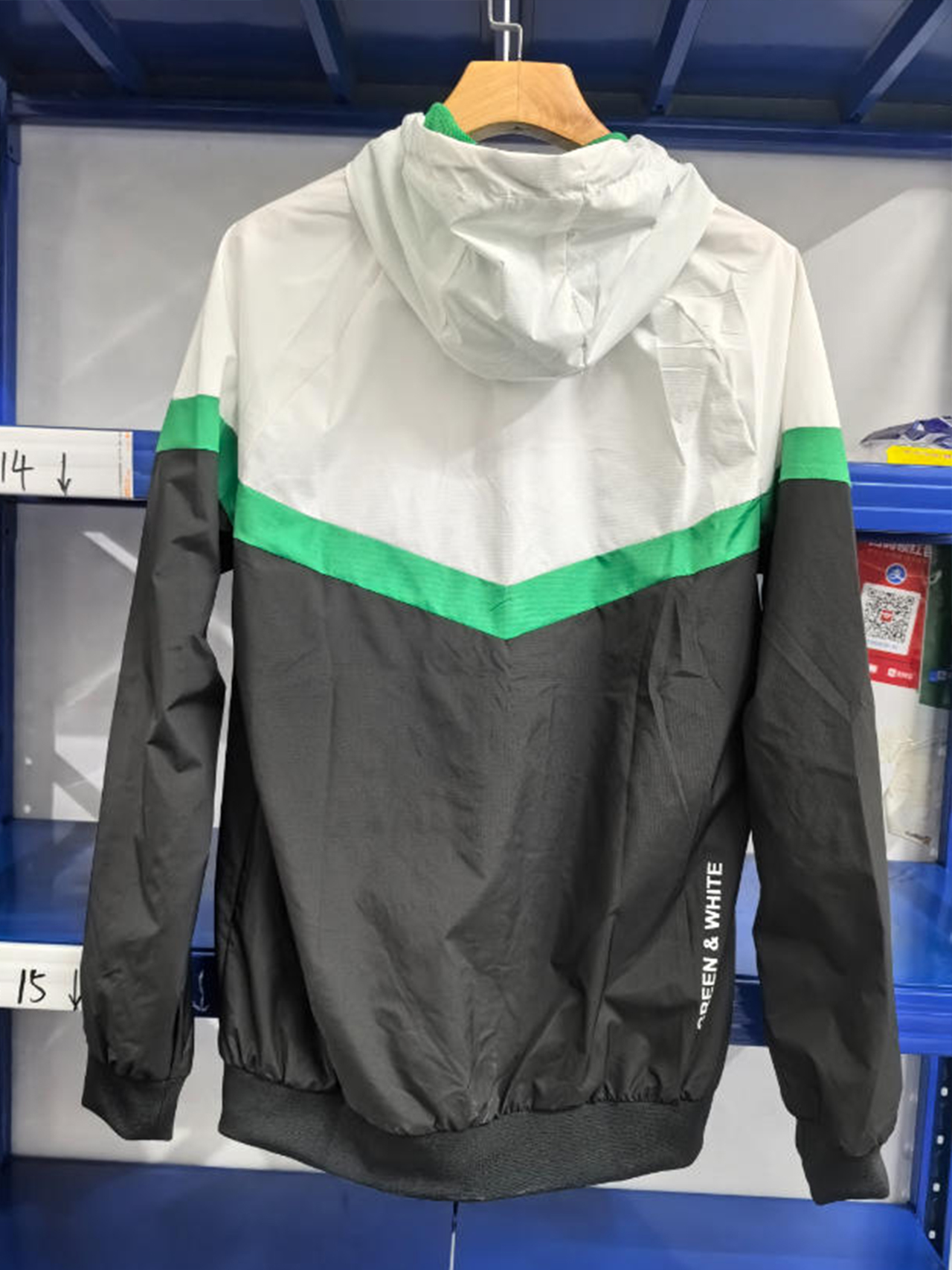 时尚外套足球服拉链男士足球拼色梭织运动风立领连帽透气球衣