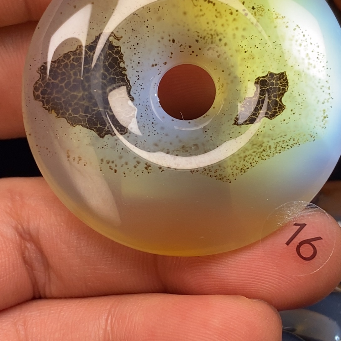 则***远玛瑙/玉髓未镶嵌颈饰挂件