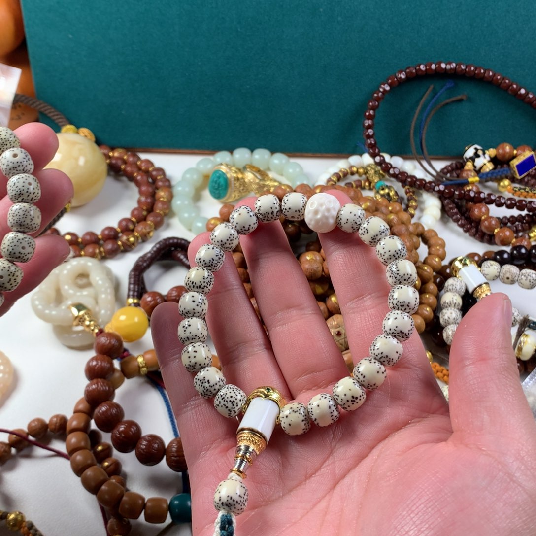 吊坠星月菩提。。。。。。。。。。