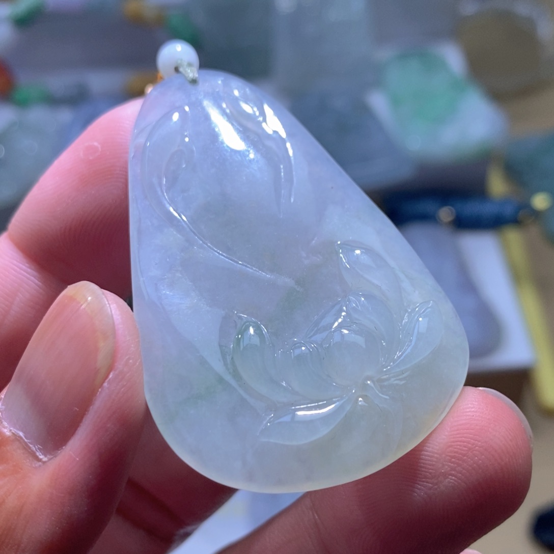 【闪购商品】翡翠未镶嵌颈饰111111111111