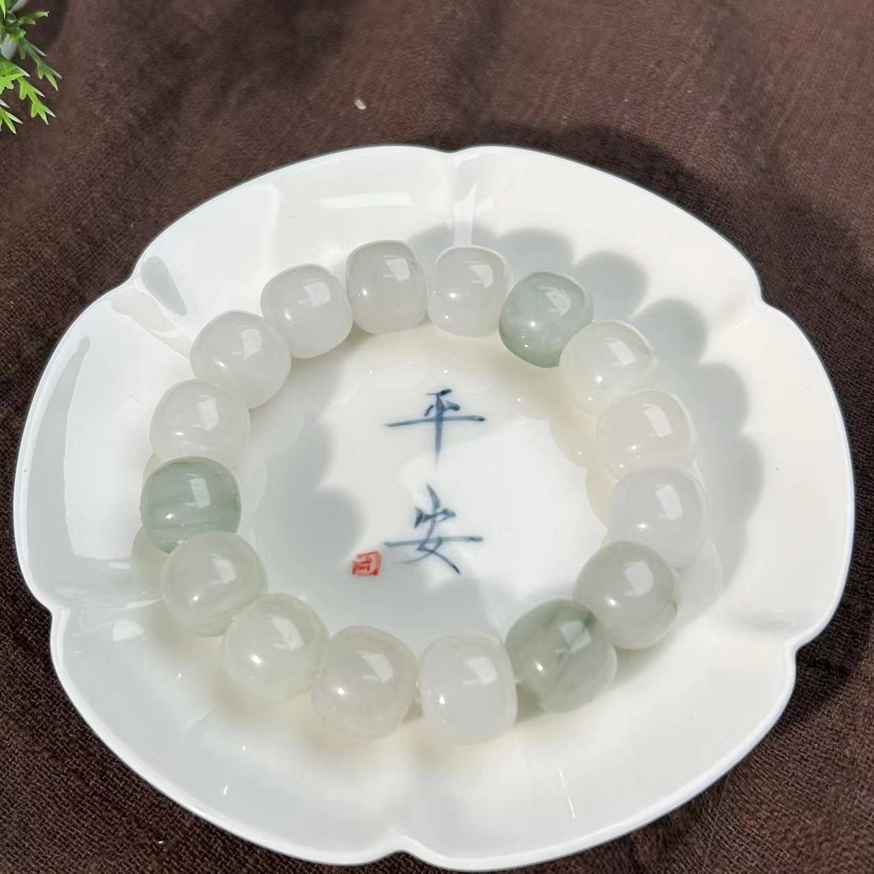 天然金丝玉天山翠手串1070022