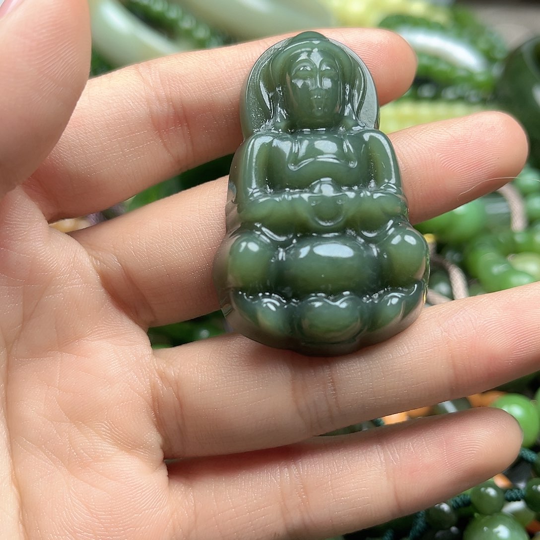 和田玉（碧玉）未镶嵌颈饰