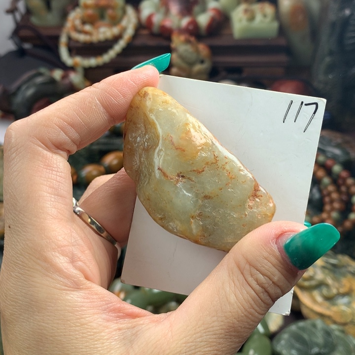 岫岩河磨玉（透闪石质玉）把件未镶嵌