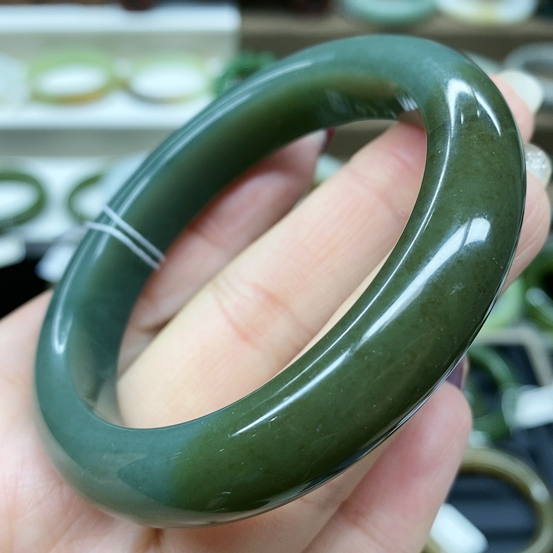 【闪购商品】和田玉手镯未镶嵌