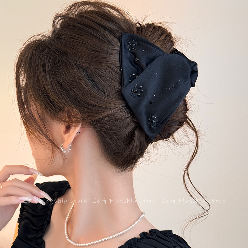 I&G黑色细闪三角抓夹女赫本风鲨鱼夹2025新款盘发夹子高级感发饰商品图