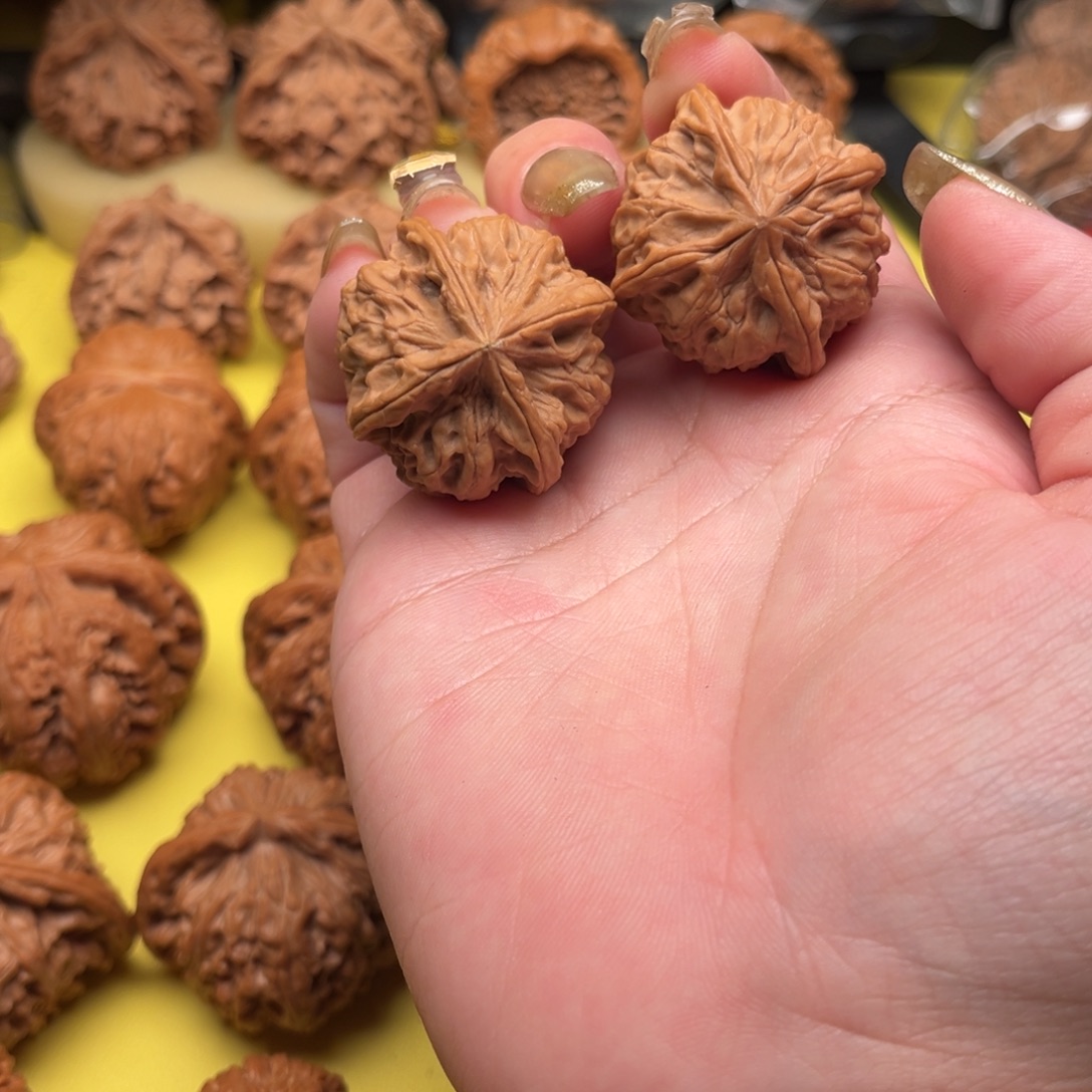 我***t吊坠桃核35四棱文玩核桃