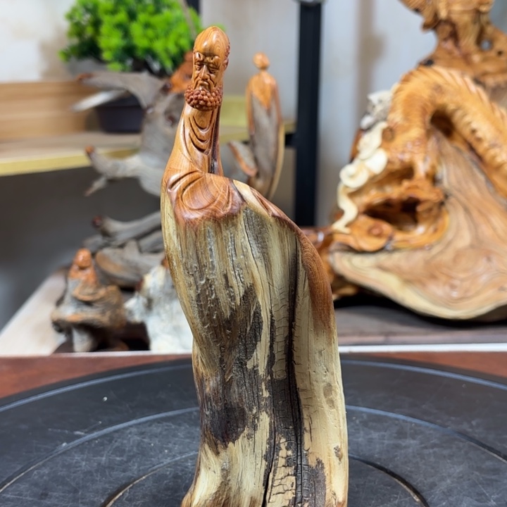 柏木（崖柏）vjhghjhhhnj