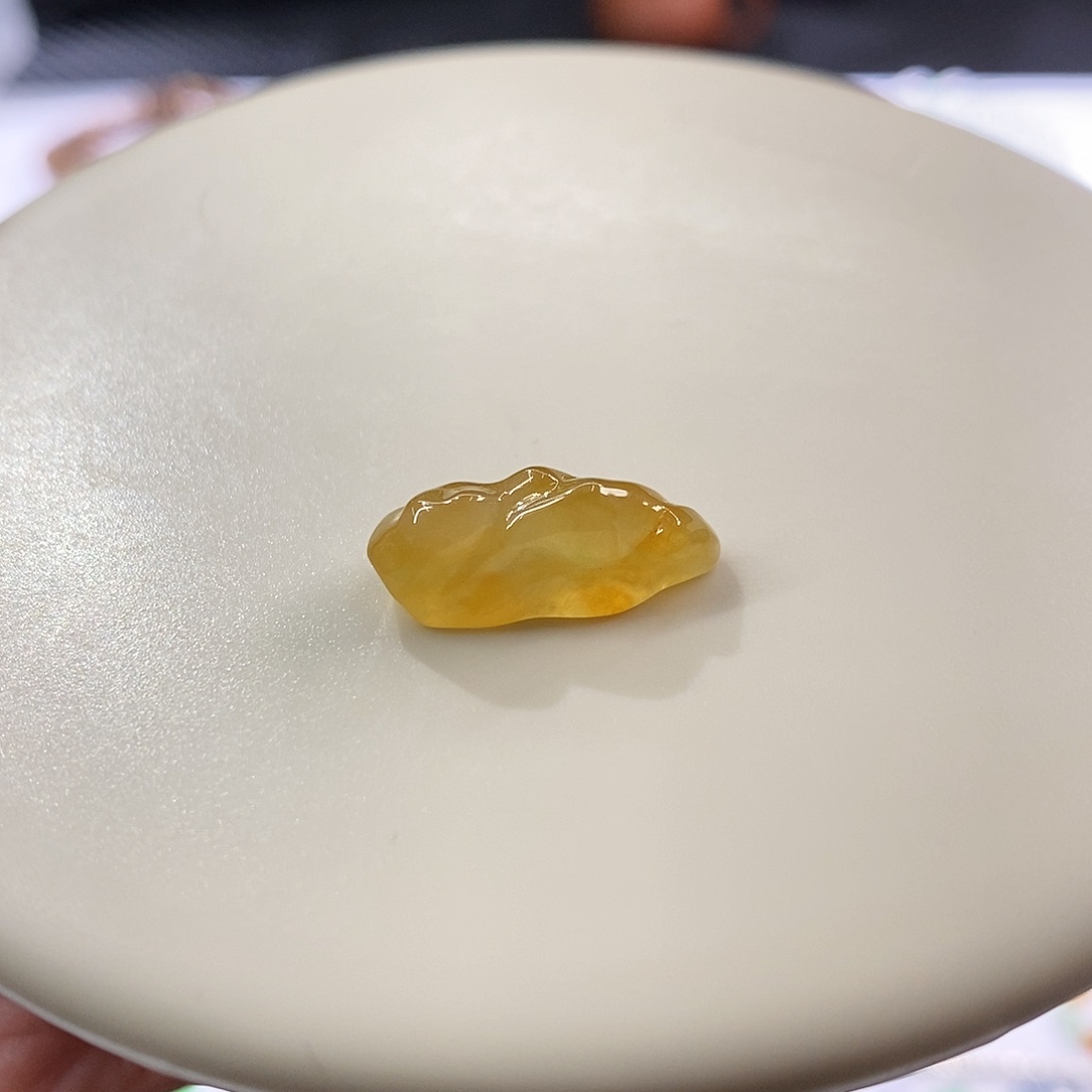 颈饰未镶嵌翡翠远山