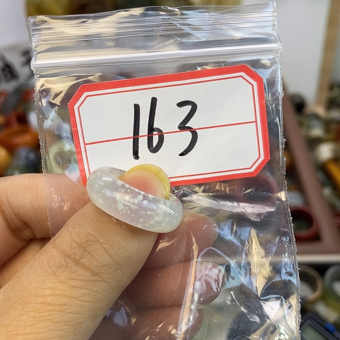 毛***球蛇纹石玉未镶嵌戒指