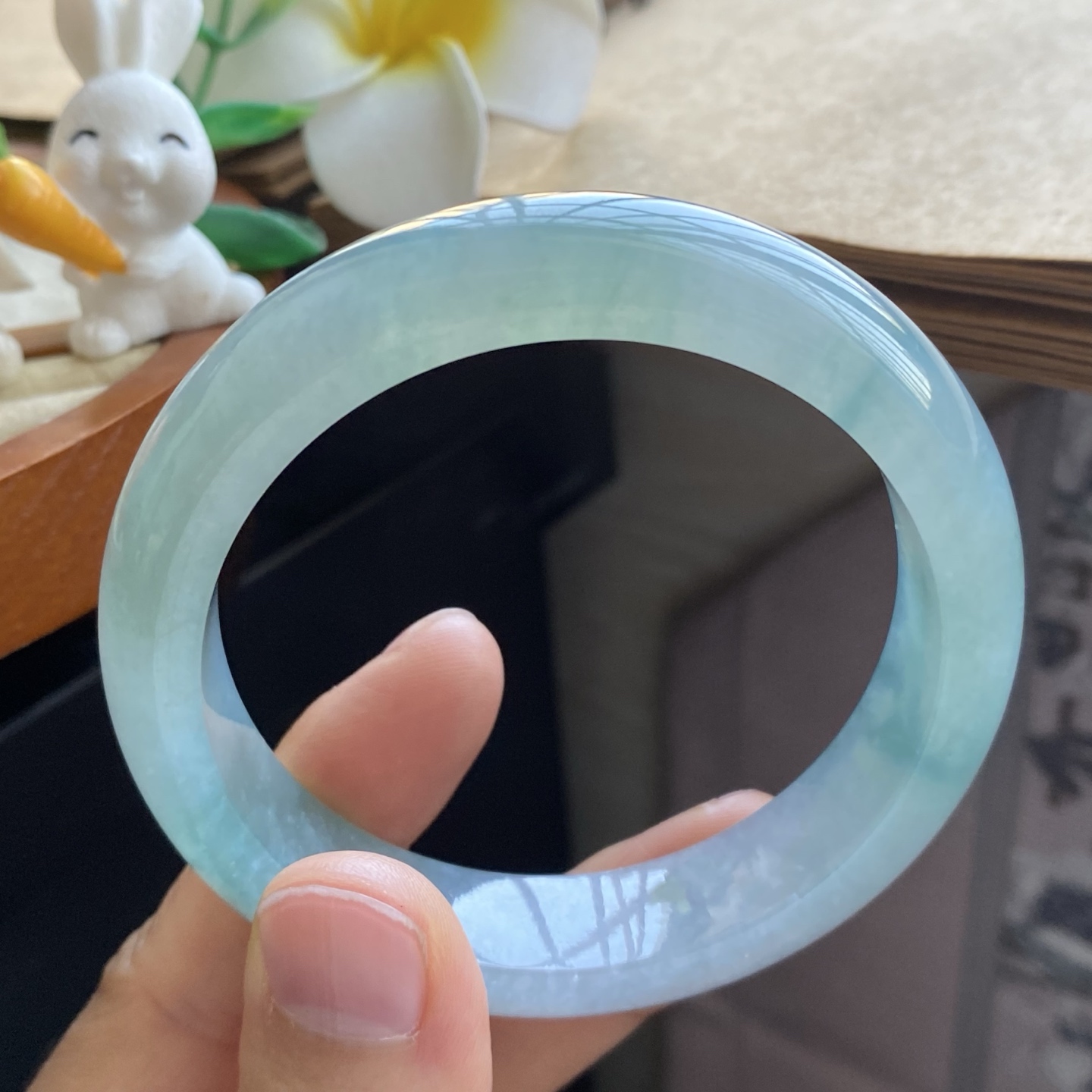 03.11批冰青色飘花镯1707号55.8-13.1-8.3漂亮动人！天然翡翠手镯