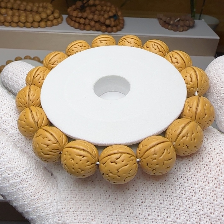 唐***家手串桃核正圆手串