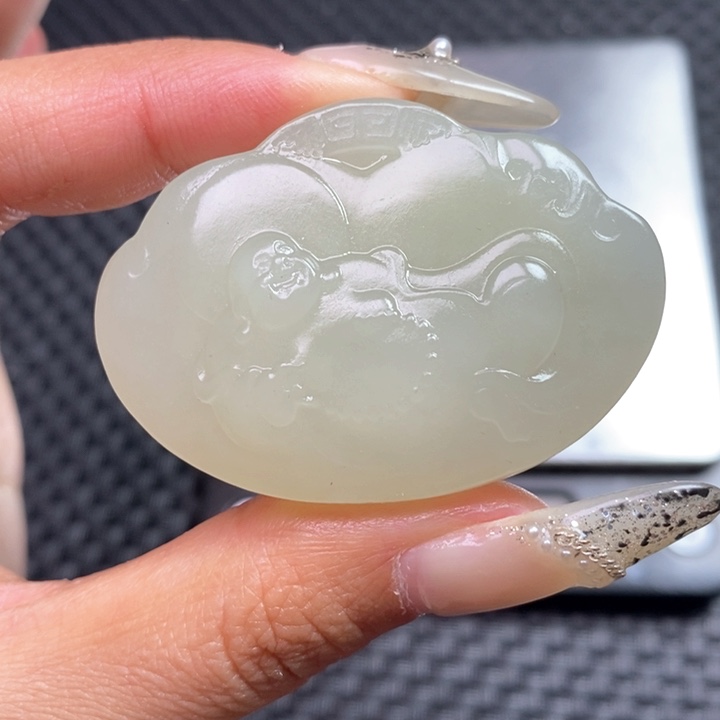 和田玉颈饰未镶嵌