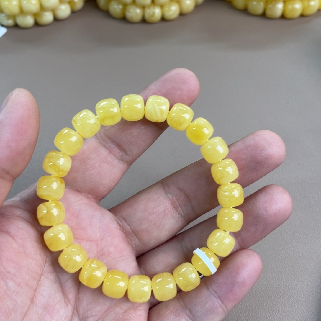 琥珀裸石未镶嵌0120000000000