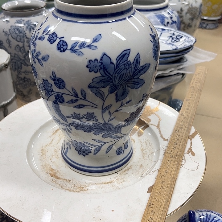 瓷片微瑕 。。。。。。。。。。。