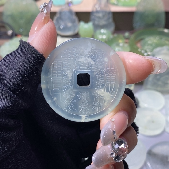 岫玉吊坠未镶嵌吊坠