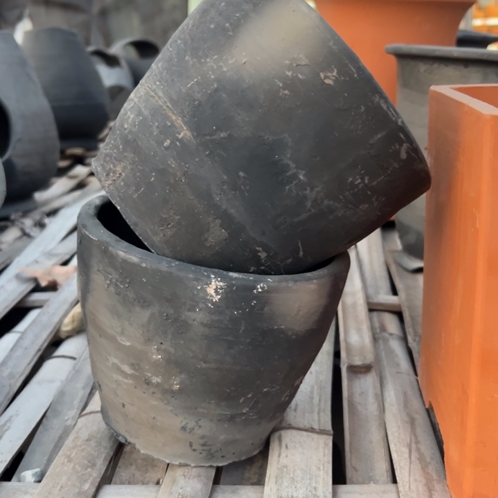 16×14 两个黑陶颜色不正